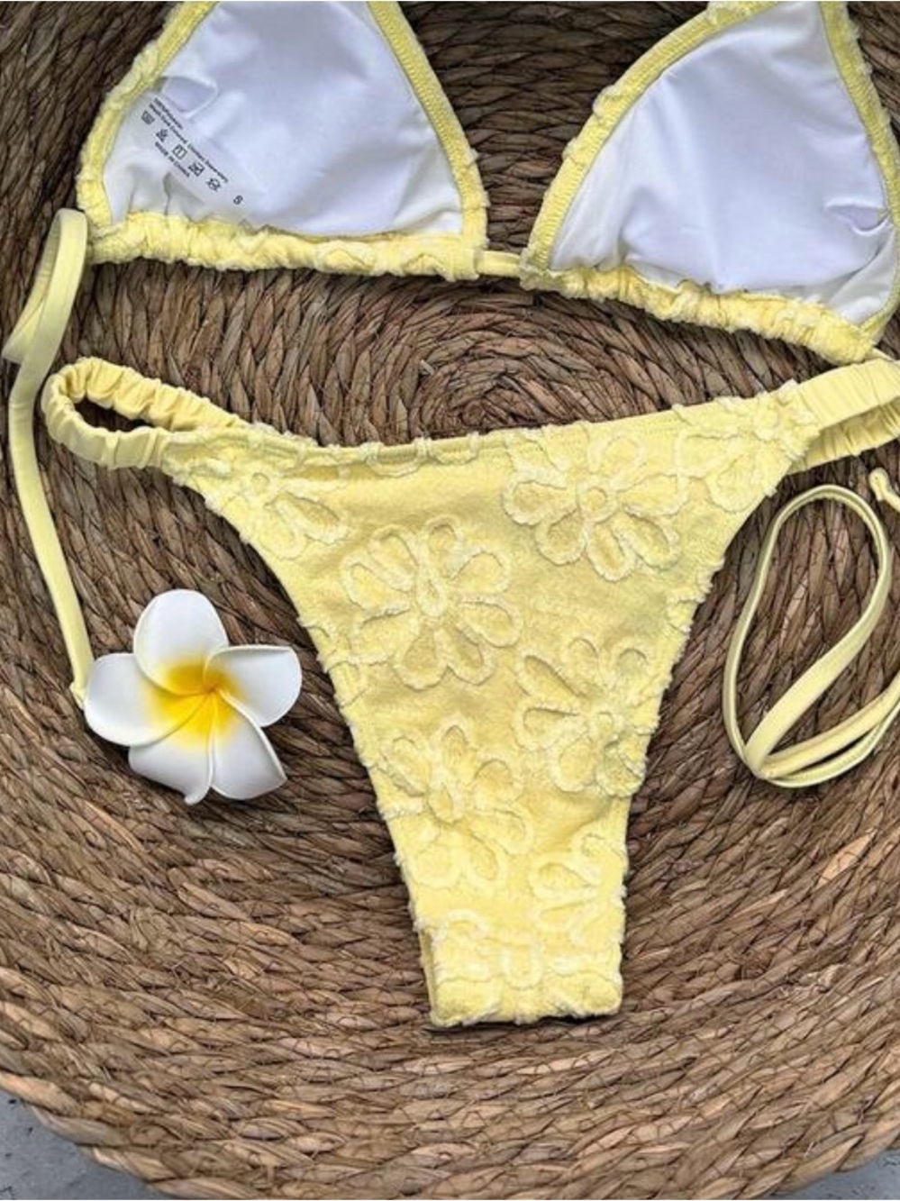 2-Pack Women’s Floral Lace Bikini Bottoms Black XL & Yellow L – New
